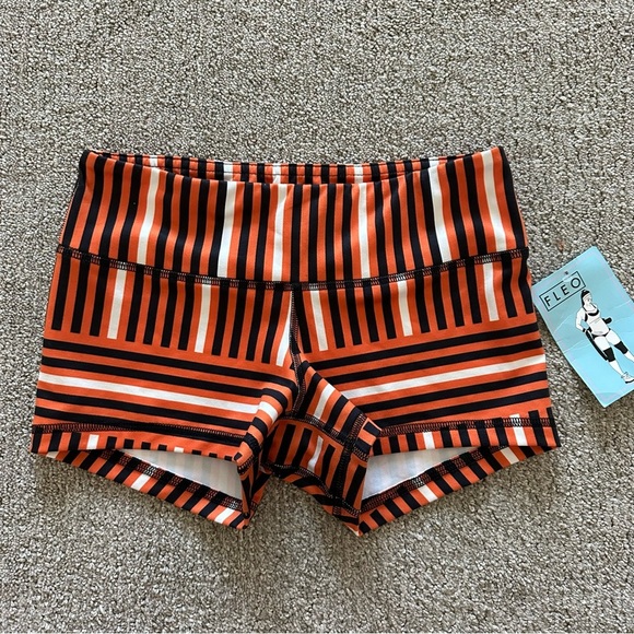 NWT Witch Please 1.1 Fleo Originals Size XS - Picture 1 of 6